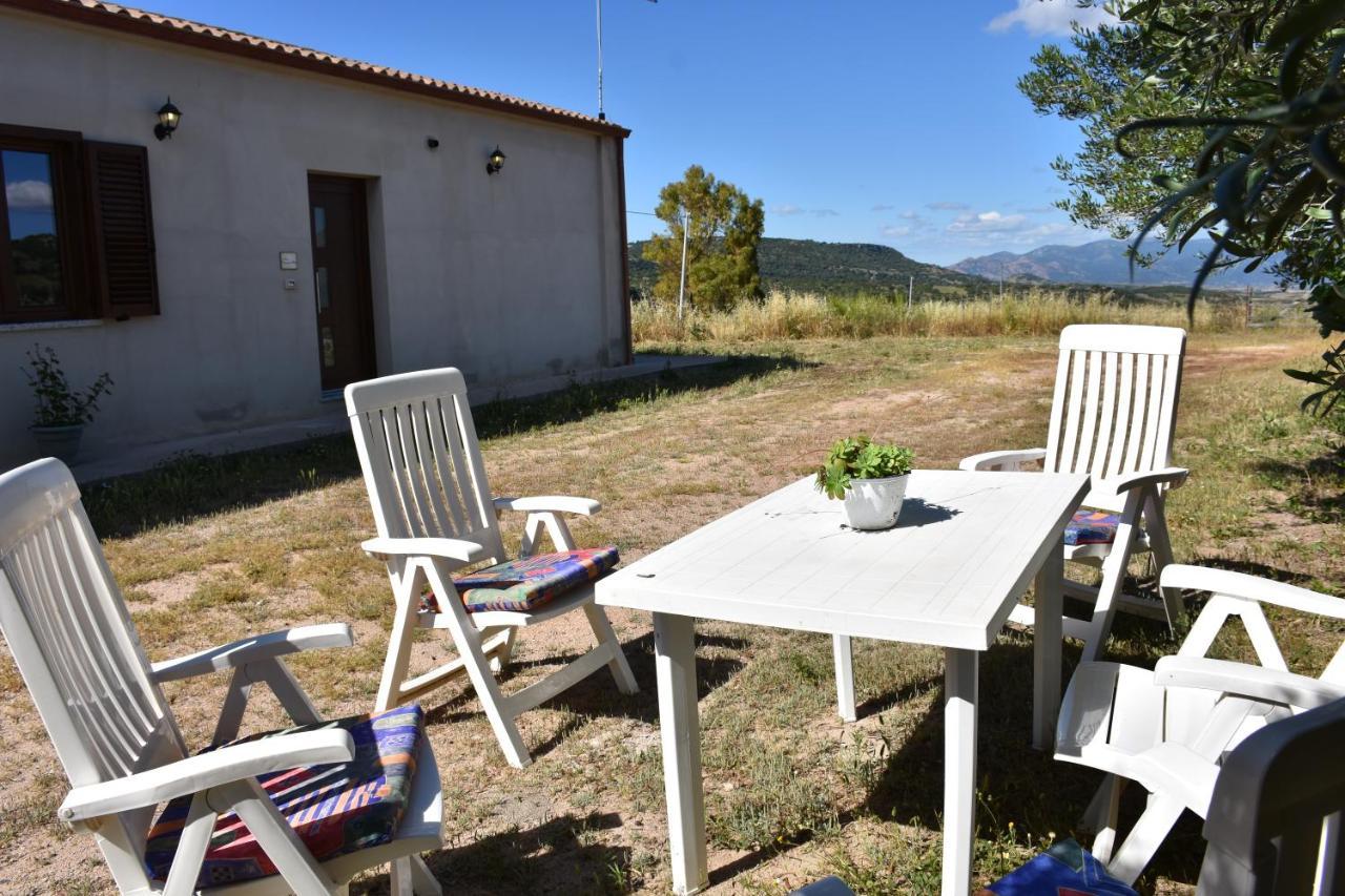 Su Cuile Historical Country House With Barbecue Martis Екстериор снимка