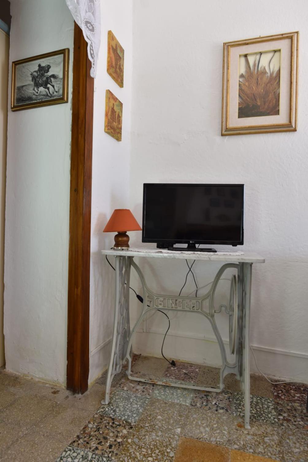 Su Cuile Historical Country House With Barbecue Martis Екстериор снимка